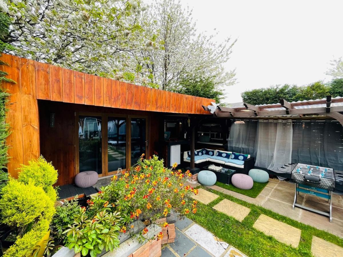 Tropical Style House Near Newcastle City Centre المظهر الخارجي الصورة